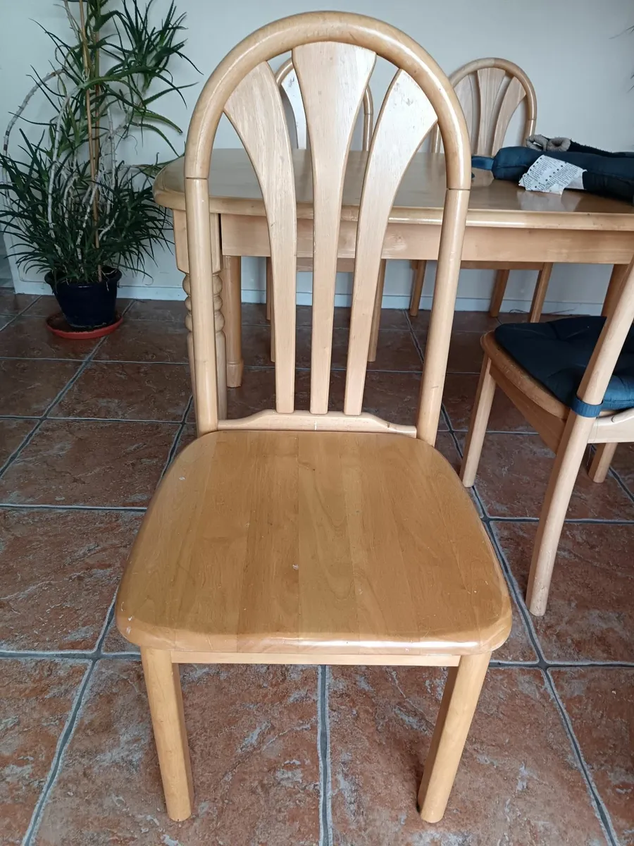 Kitchen table and 5 chairs - Free - Image 4