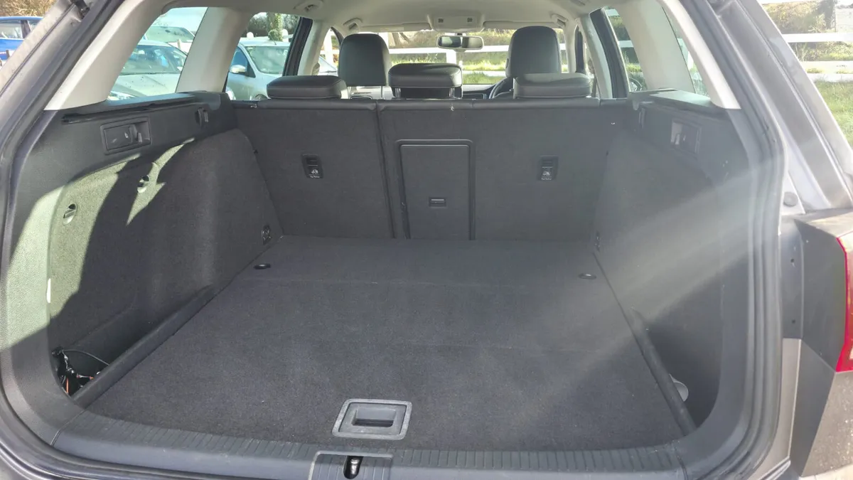 Volkswagen Golf 2015 auto - Image 4