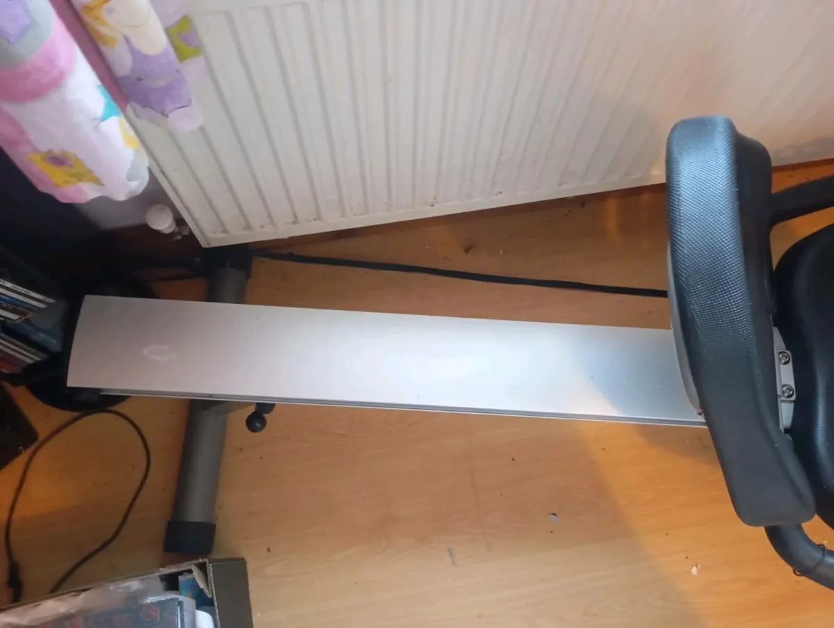 Rowing and cycling machine - Image 2