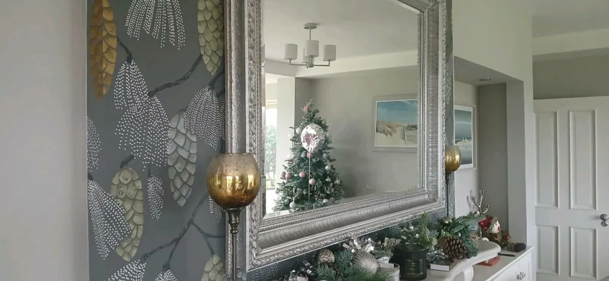 Large antique style mirror - Image 4