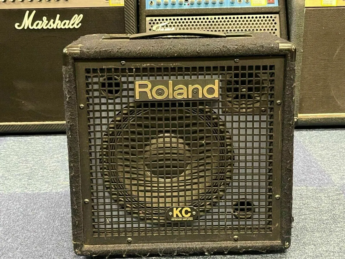 Roland KC 60 Keyboard Amplifier - Image 2