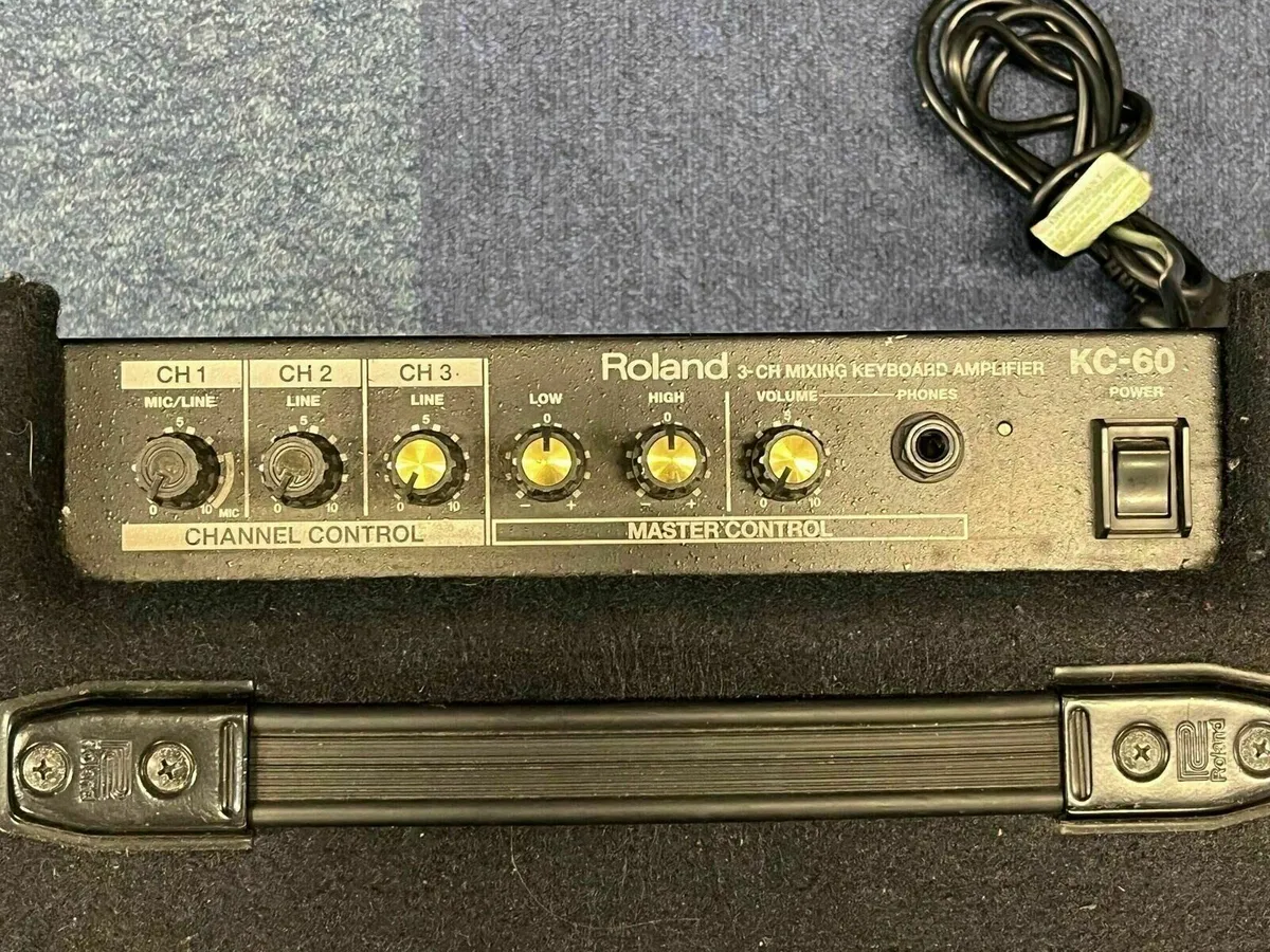 Roland KC 60 Keyboard Amplifier - Image 4