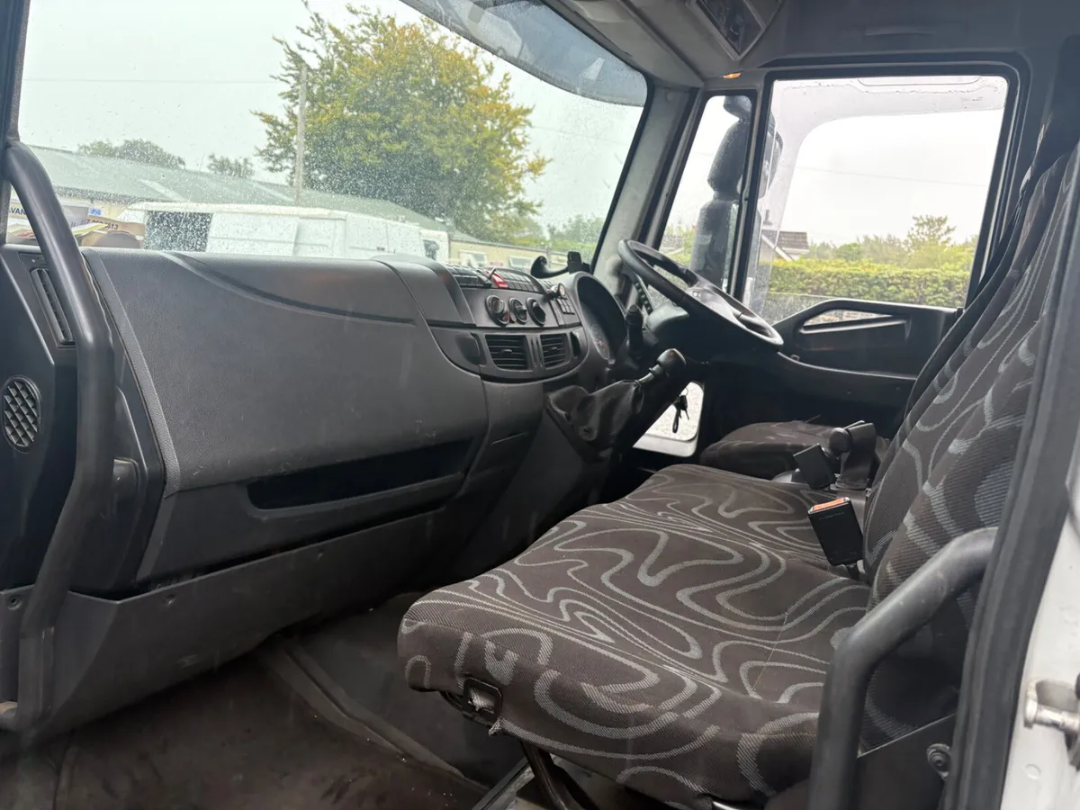 Iveco 100-Series 2013 - Image 4