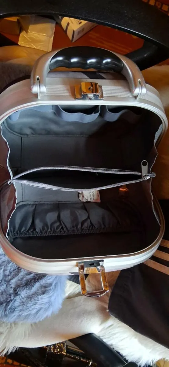 Vintage handbag - Image 2