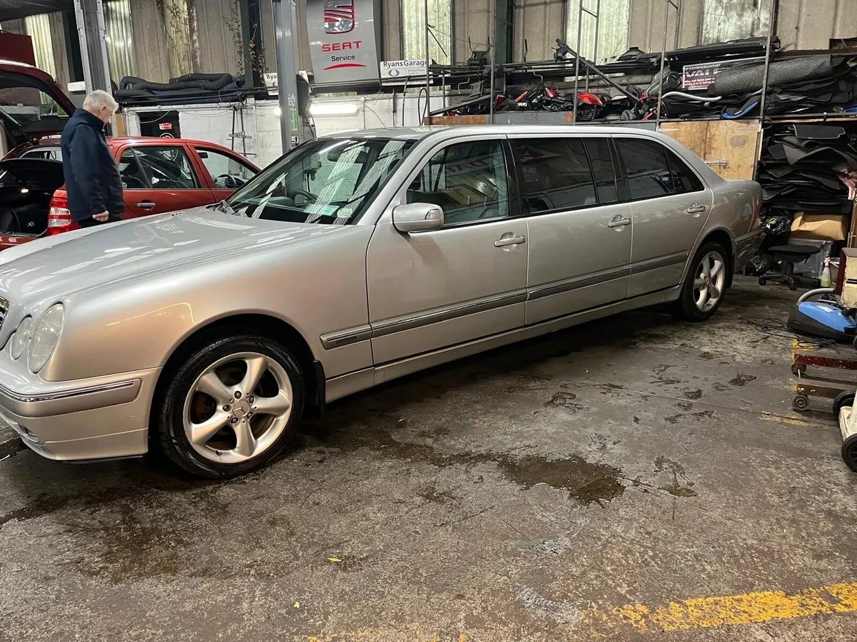 Mercedes Benz E class 8 Seater - Image 1