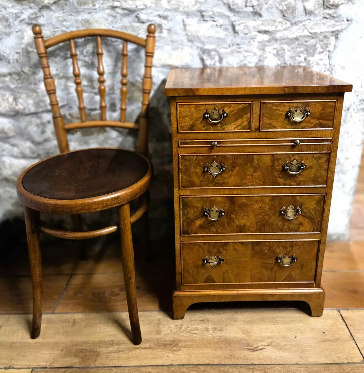 Walnut 5 Drwer Bedside Cabinet - Image 1