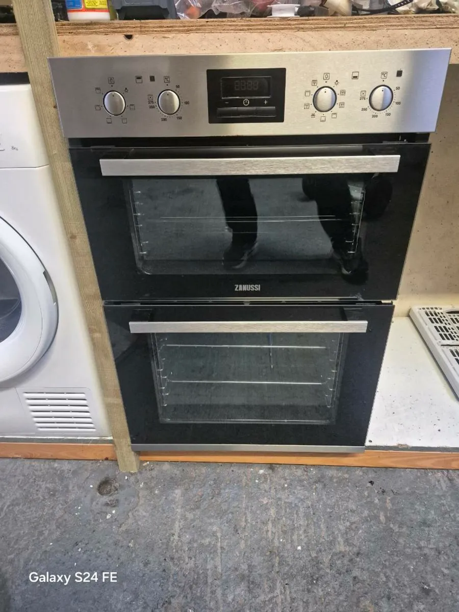 Zanussi Built in double oven - Image 1