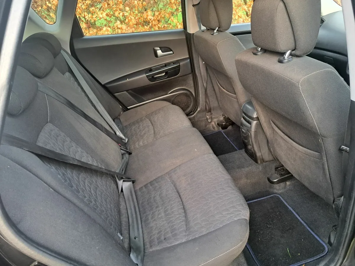 Kia Ceed 2011 - Image 4