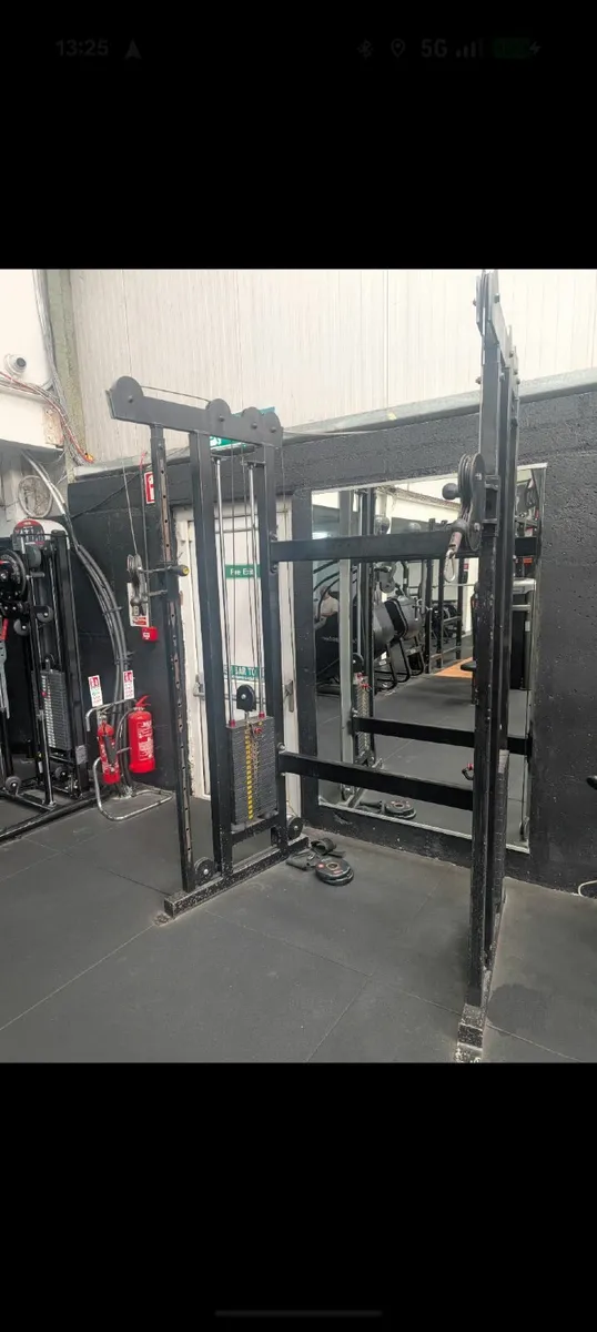 Dual cable machines / squat / power racks - Image 3