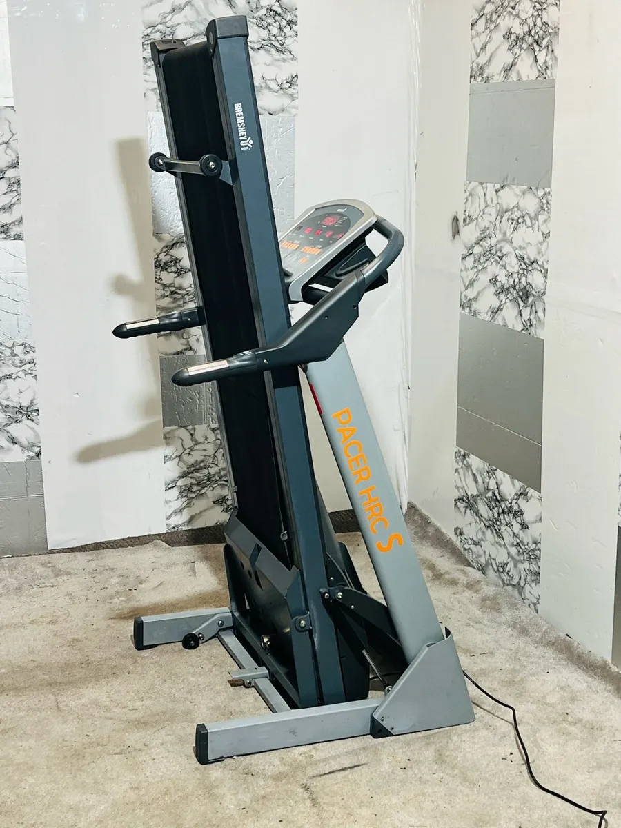 150KG RETAD LARGE TREADMILL - Image 1