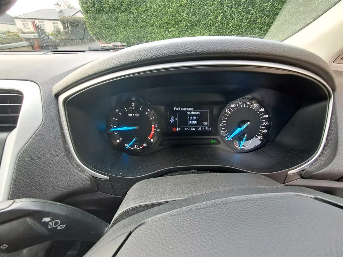 Ford Mondeo 1.5d - Image 2