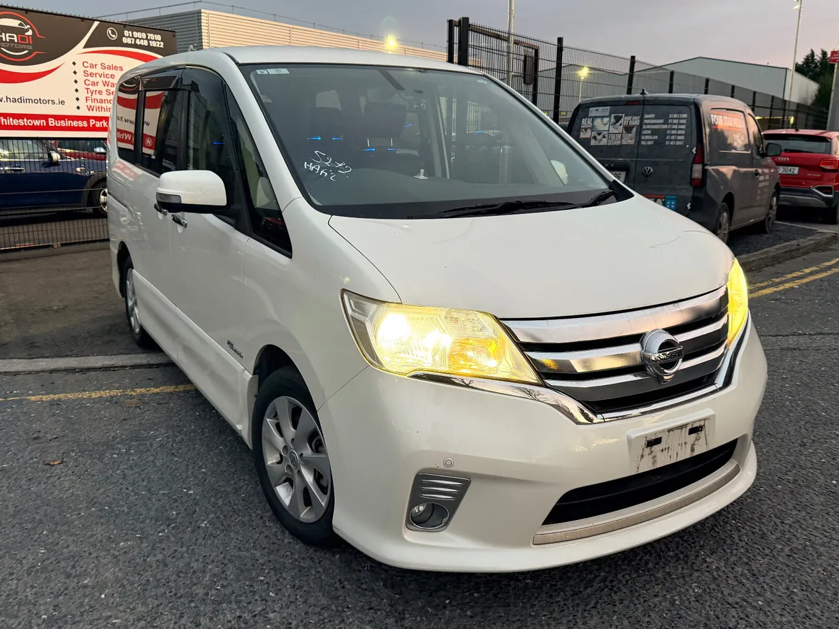 nissan serena 2013 white - Image 3