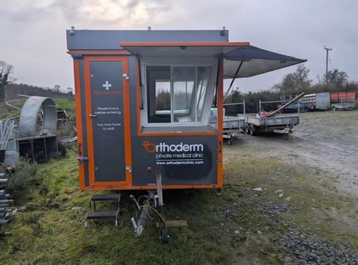 Exhibition/ judging/ office trailer - Image 3