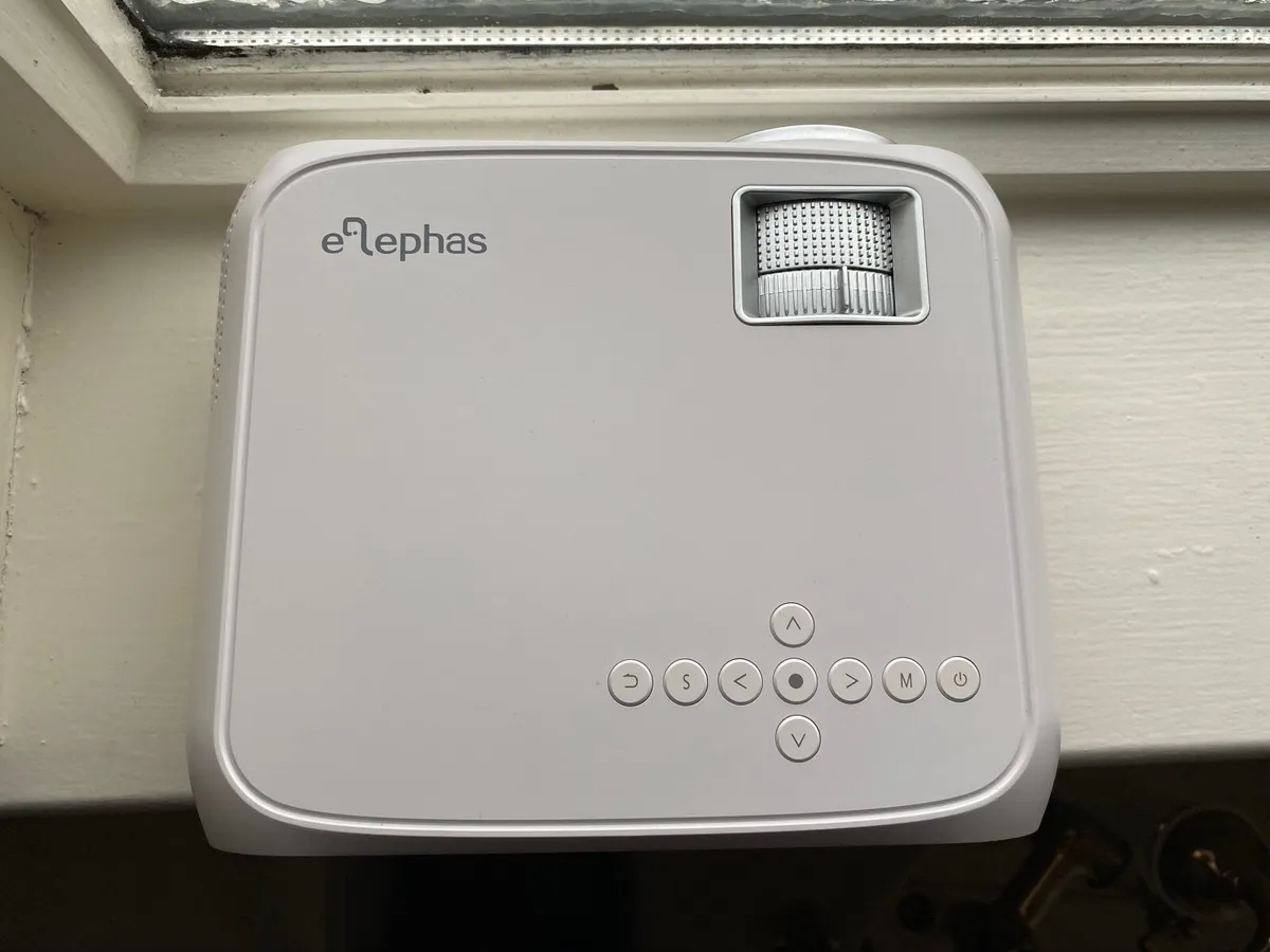 Elephas Portable Projector - Image 1