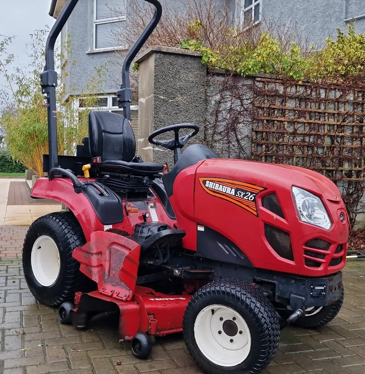 Shibaura Compact Tractor ride on mower lawnmower - Image 1