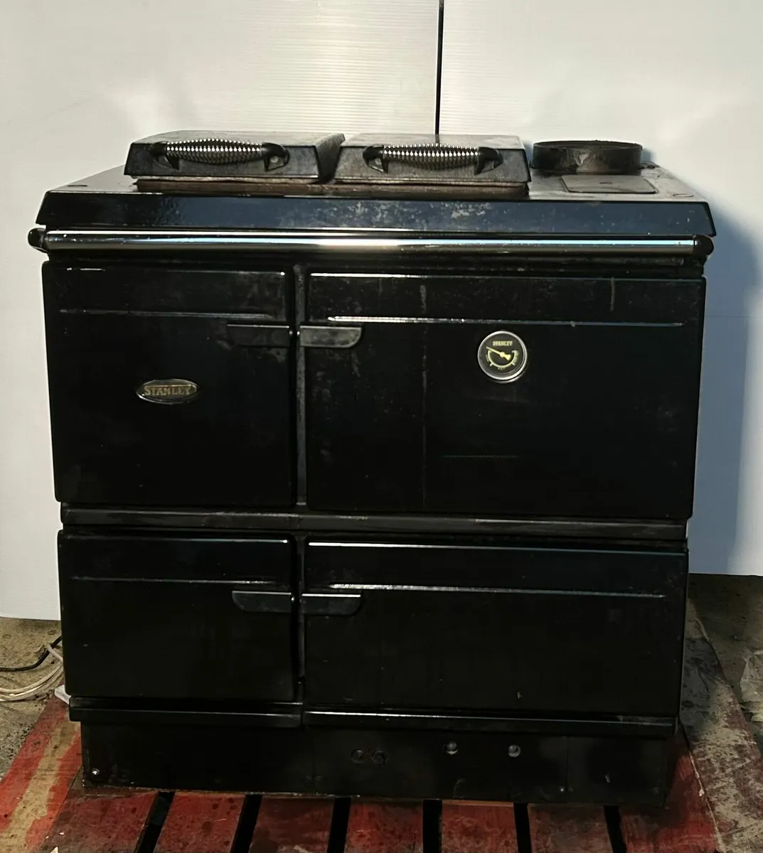 Oil fired Stanley cooker - Image 1