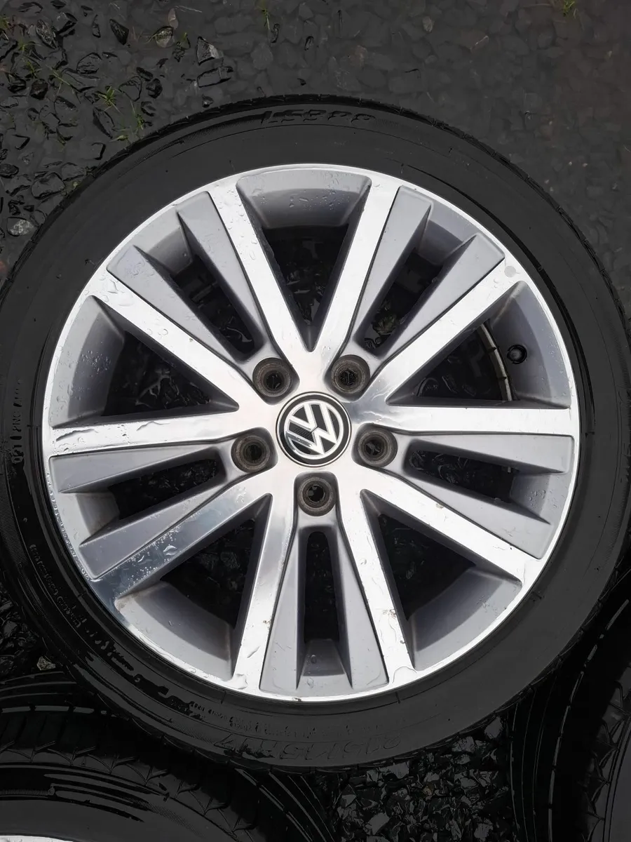 17" Genuine Vw Alloys with tyres - Image 1