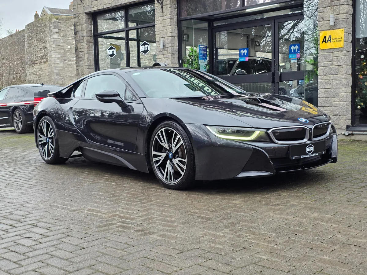 2016 BMW i8 COUPE. - Image 3