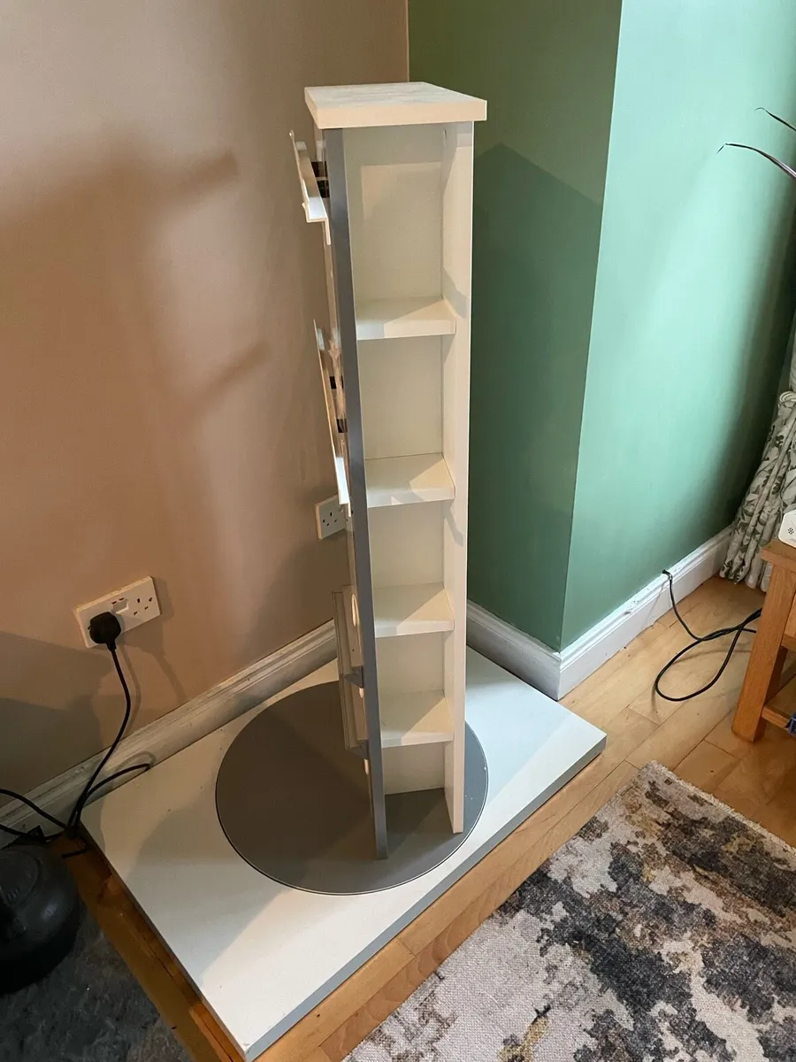 TV stand - swivel stand with side shelves - Image 3