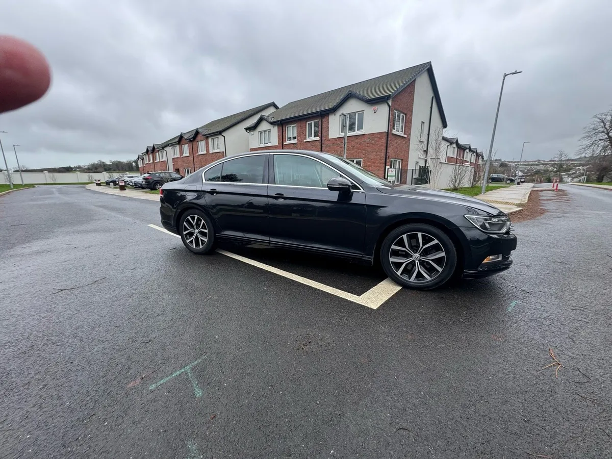 2015 Vw Passat low km tax and Nct - Image 1