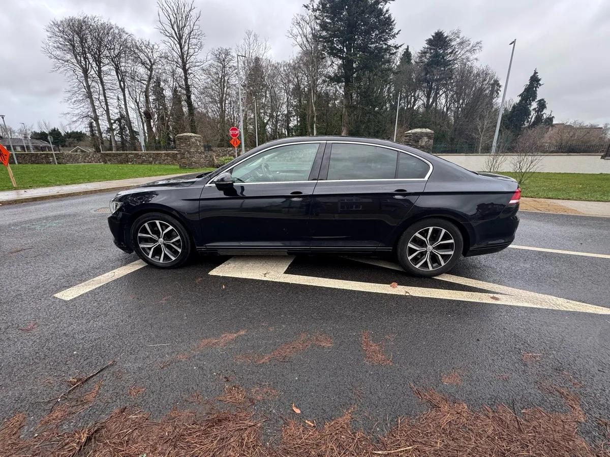 2015 Vw Passat low km tax and Nct - Image 2