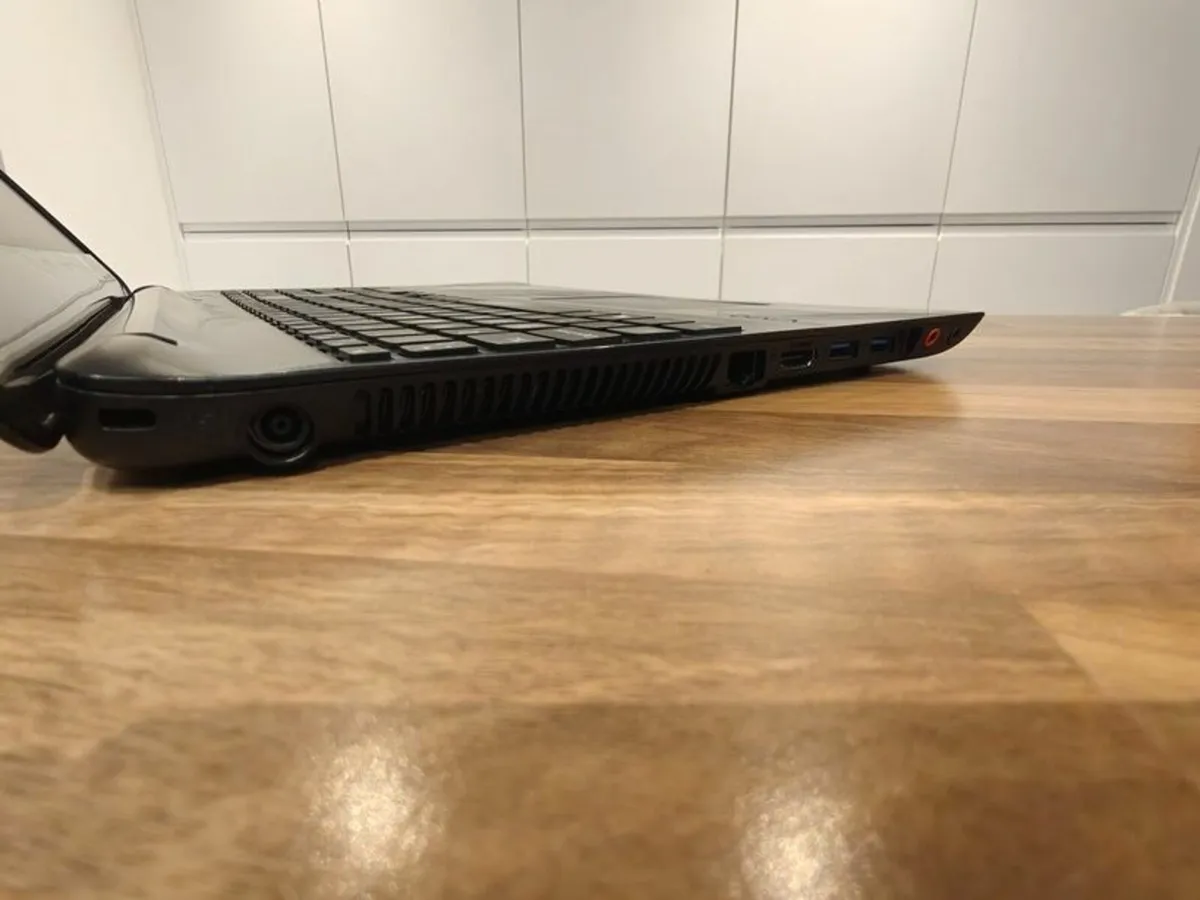 Sony Vaio Laptop | Intel Pentium | 8GB | 128GB SSD - Image 4