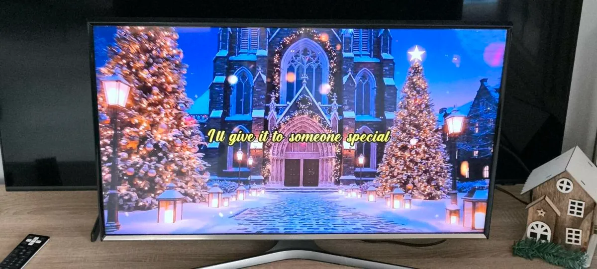 32"TV SAMSUNG, SMART - Image 3