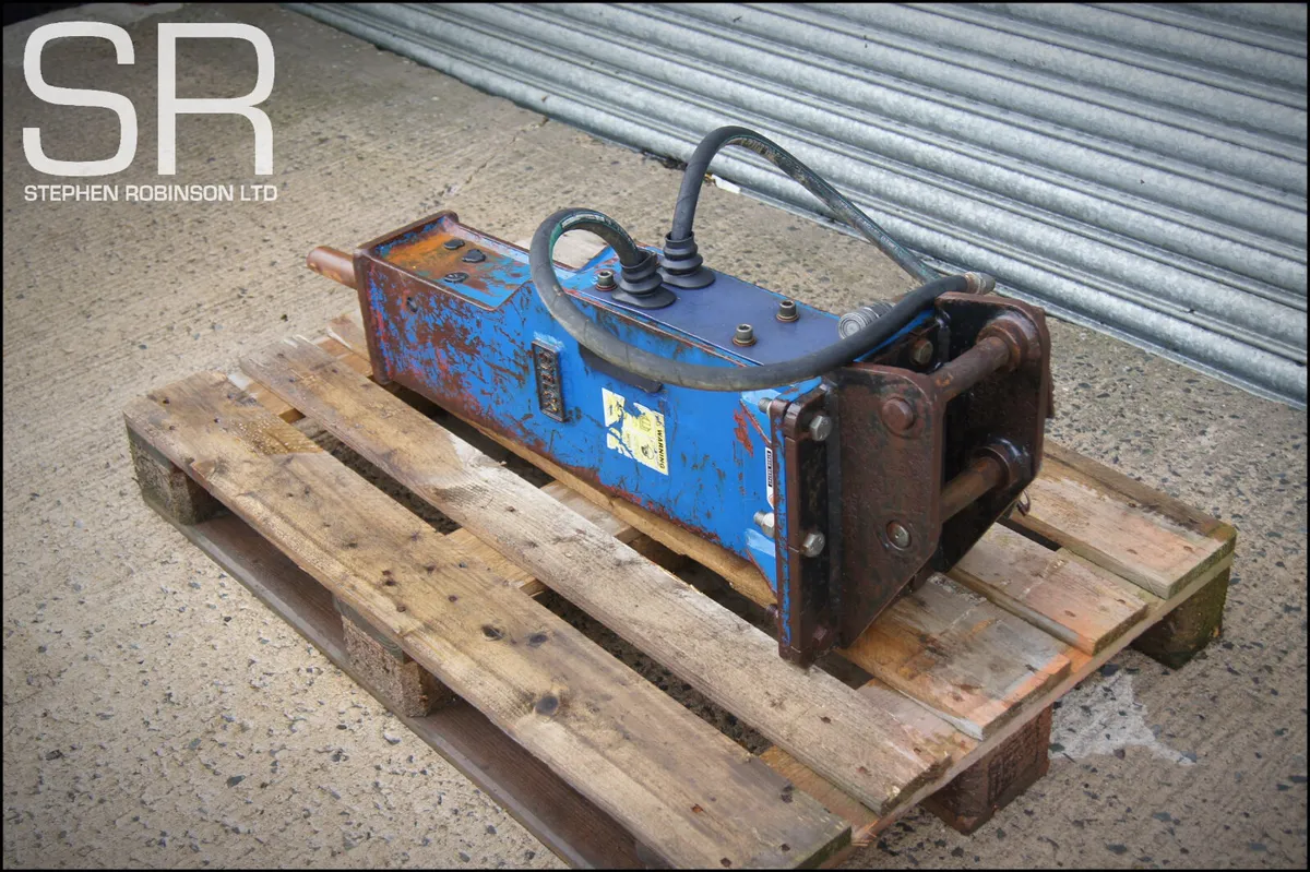 Stelco 150 - 1.5-4 ton rock hammer - Image 3