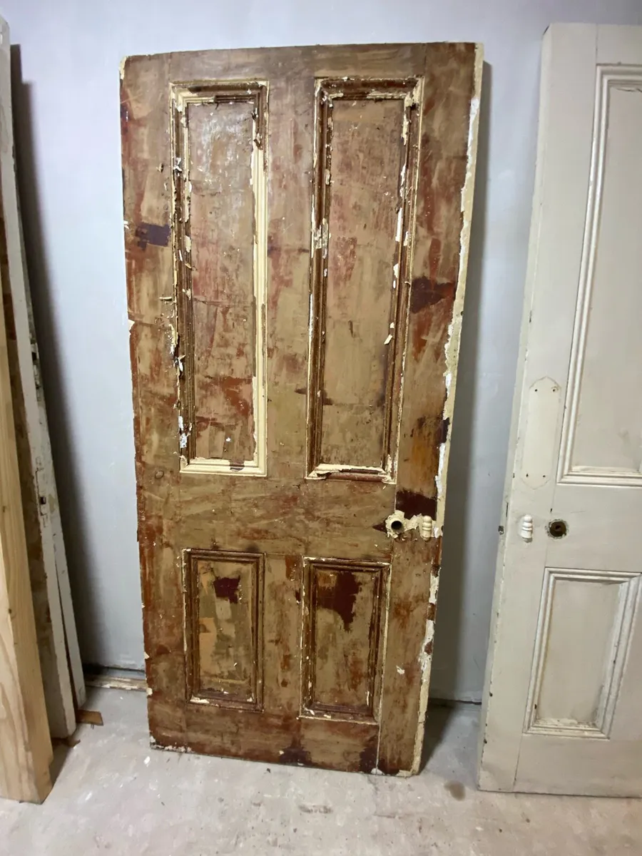 Georgian 4 Panel Reclaimed Pine Doors with handles - Image 3