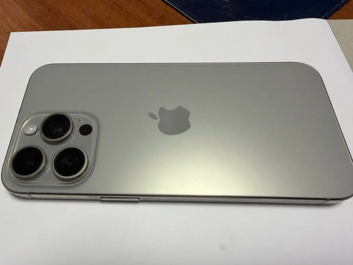 iphone 15 pro max - Image 1