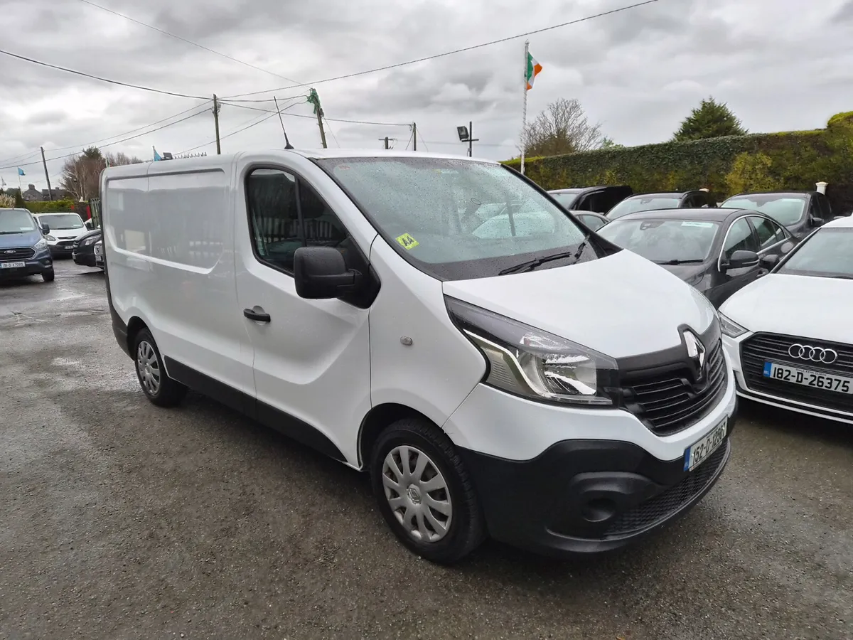 Renault Trafic 2015 SWB Business - Image 1