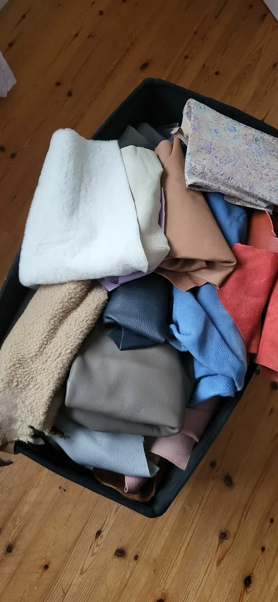 100 % Genuine leather ( 26kgs ) - Image 4