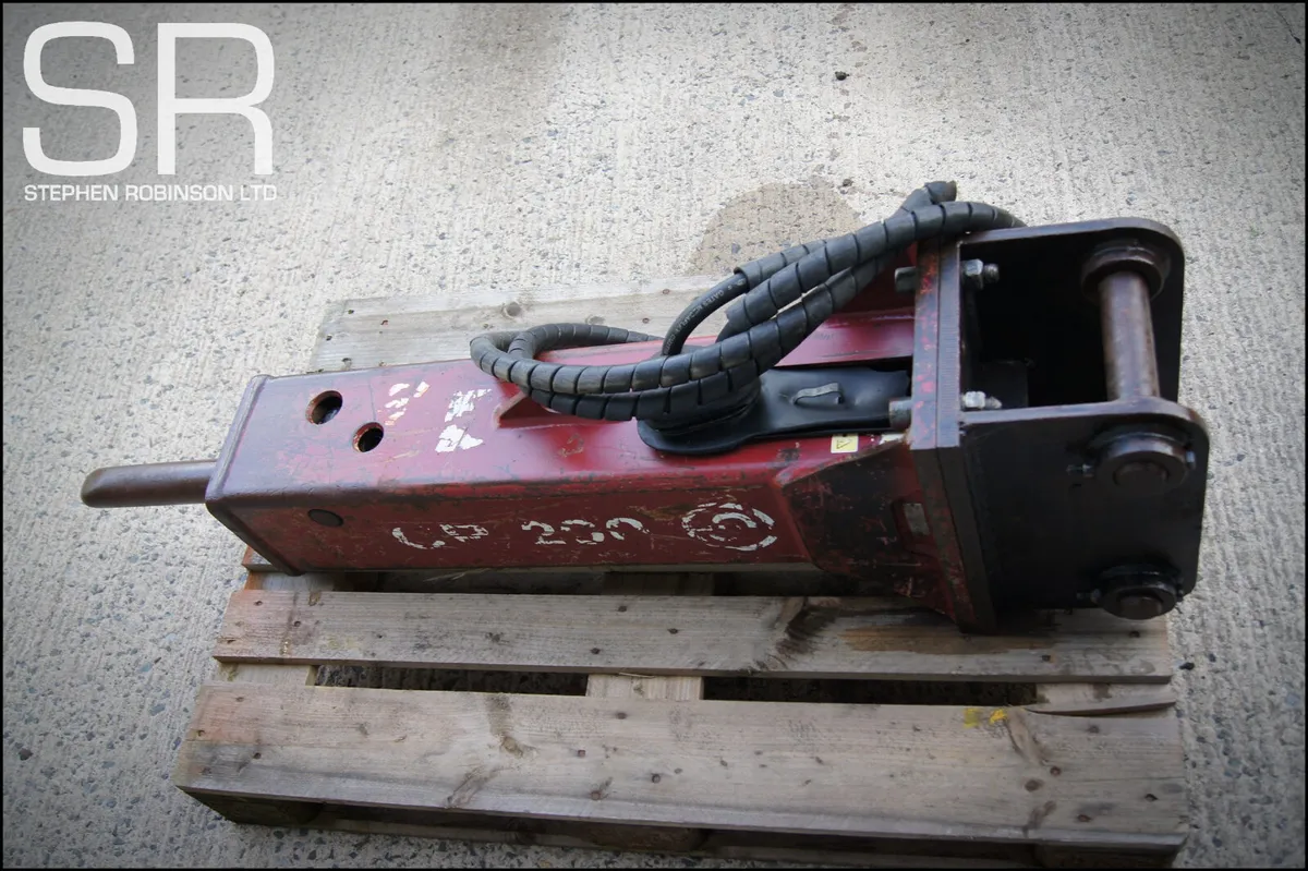 CP Chicago Pneumatic Rock Hammer - Image 3