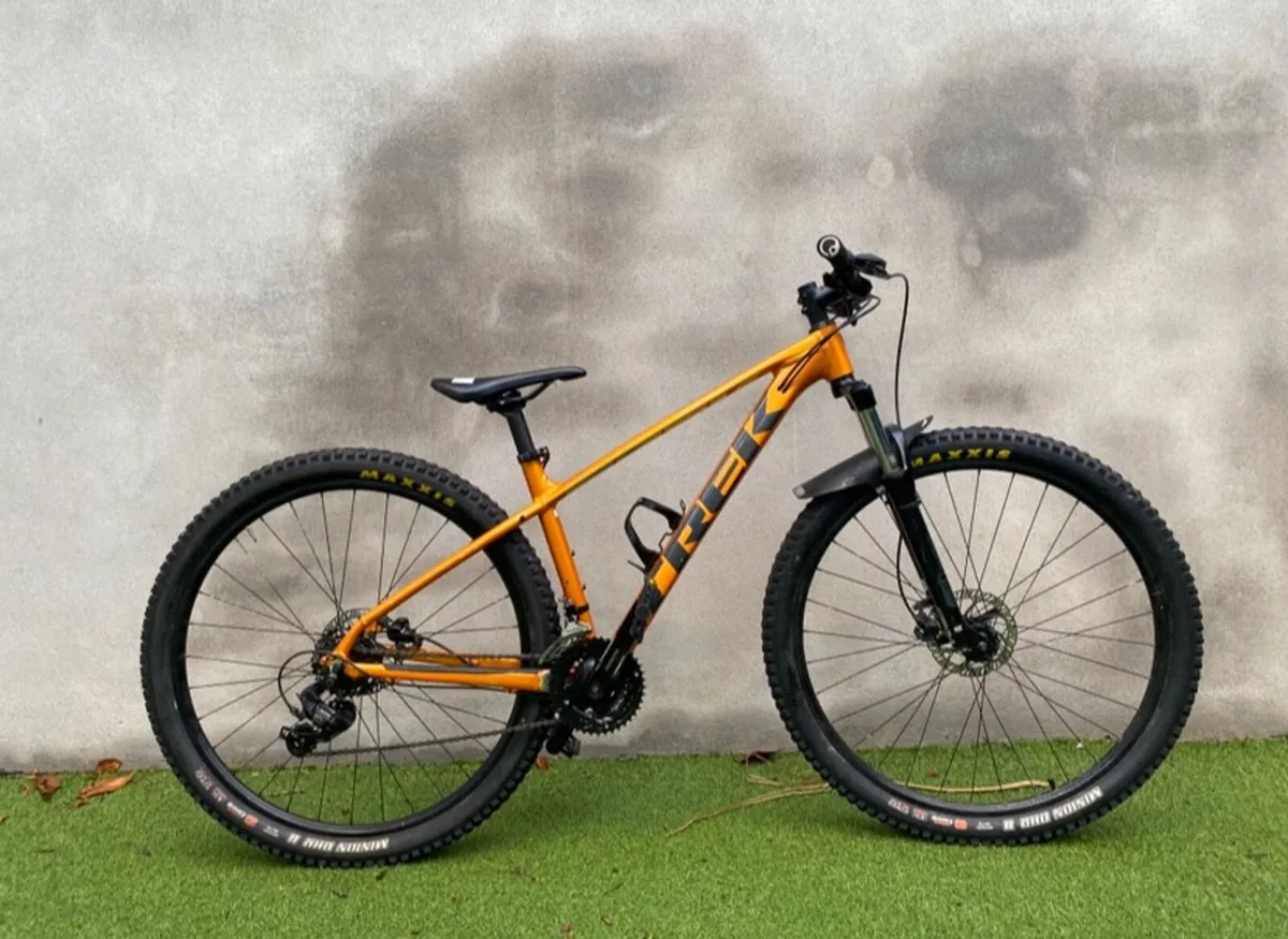 Trek Marlin 5 2021 Size M - Image 1