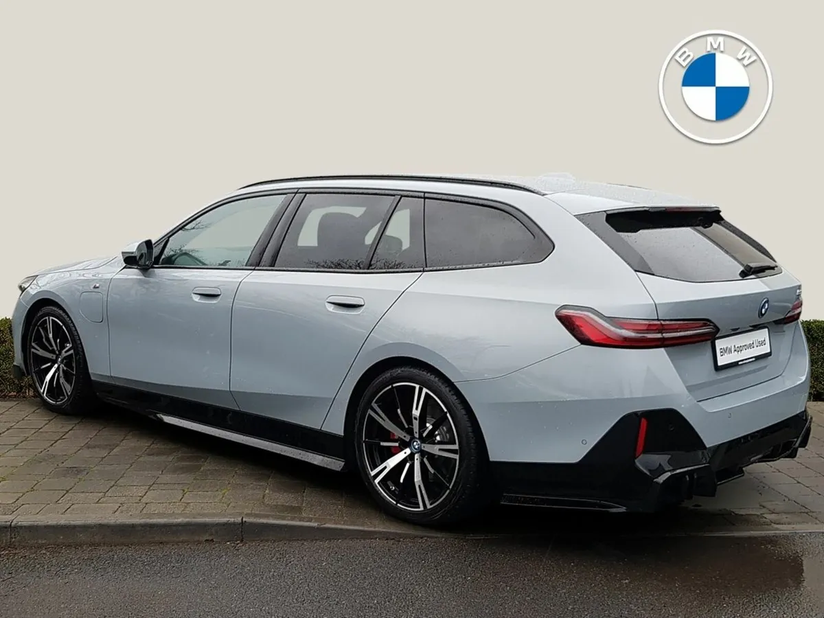 BMW 5-Series 530e M Sport Pro - Image 2