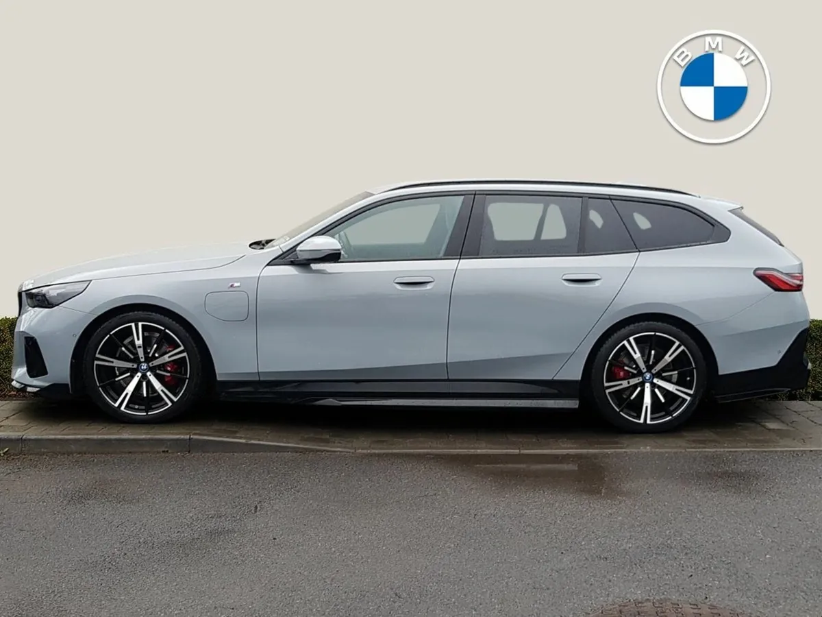 BMW 5-Series 530e M Sport Pro - Image 3