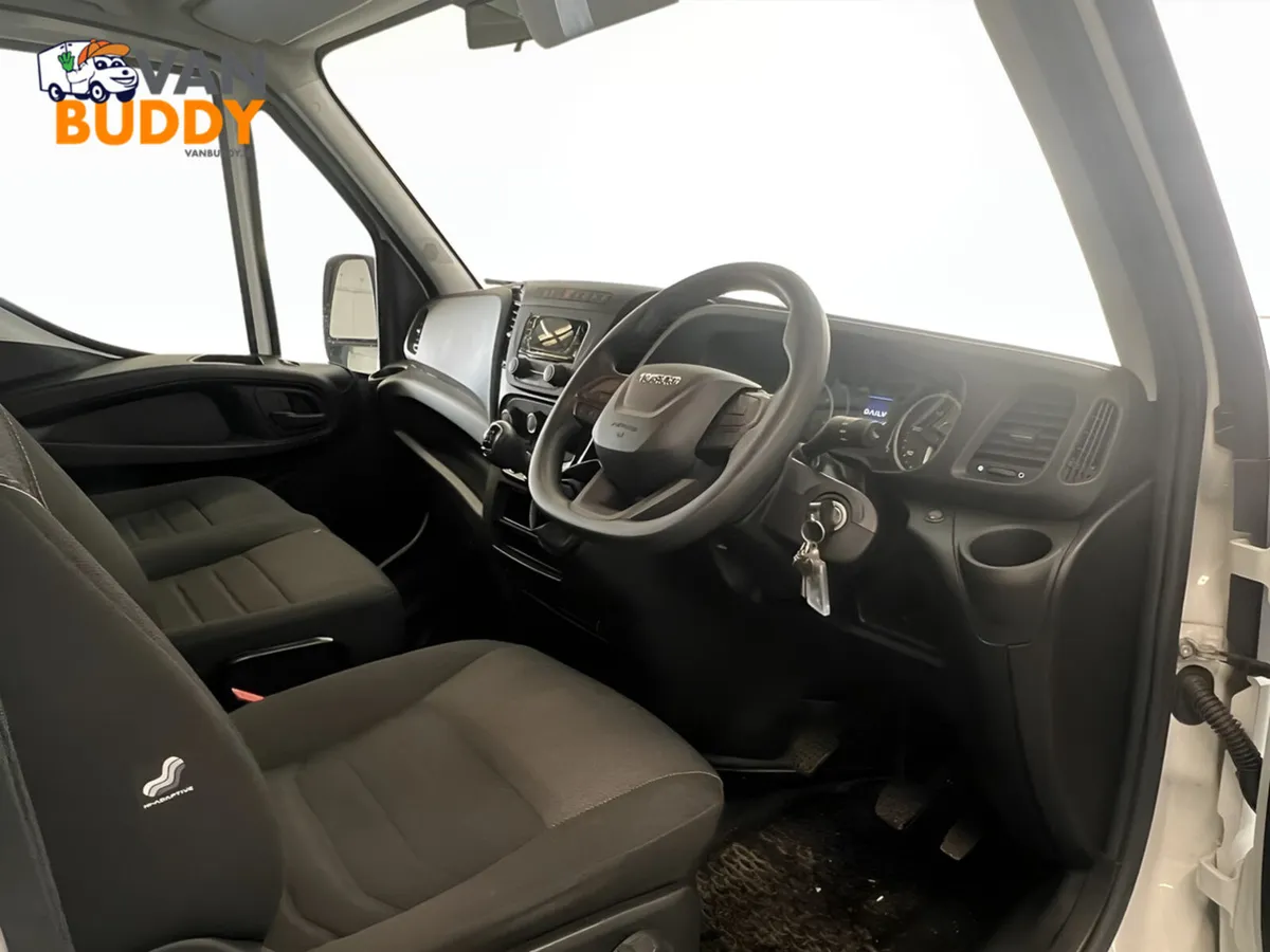 Iveco Daily D HPI 14V 35C 3750 2.3 Luton Box Van - Image 4