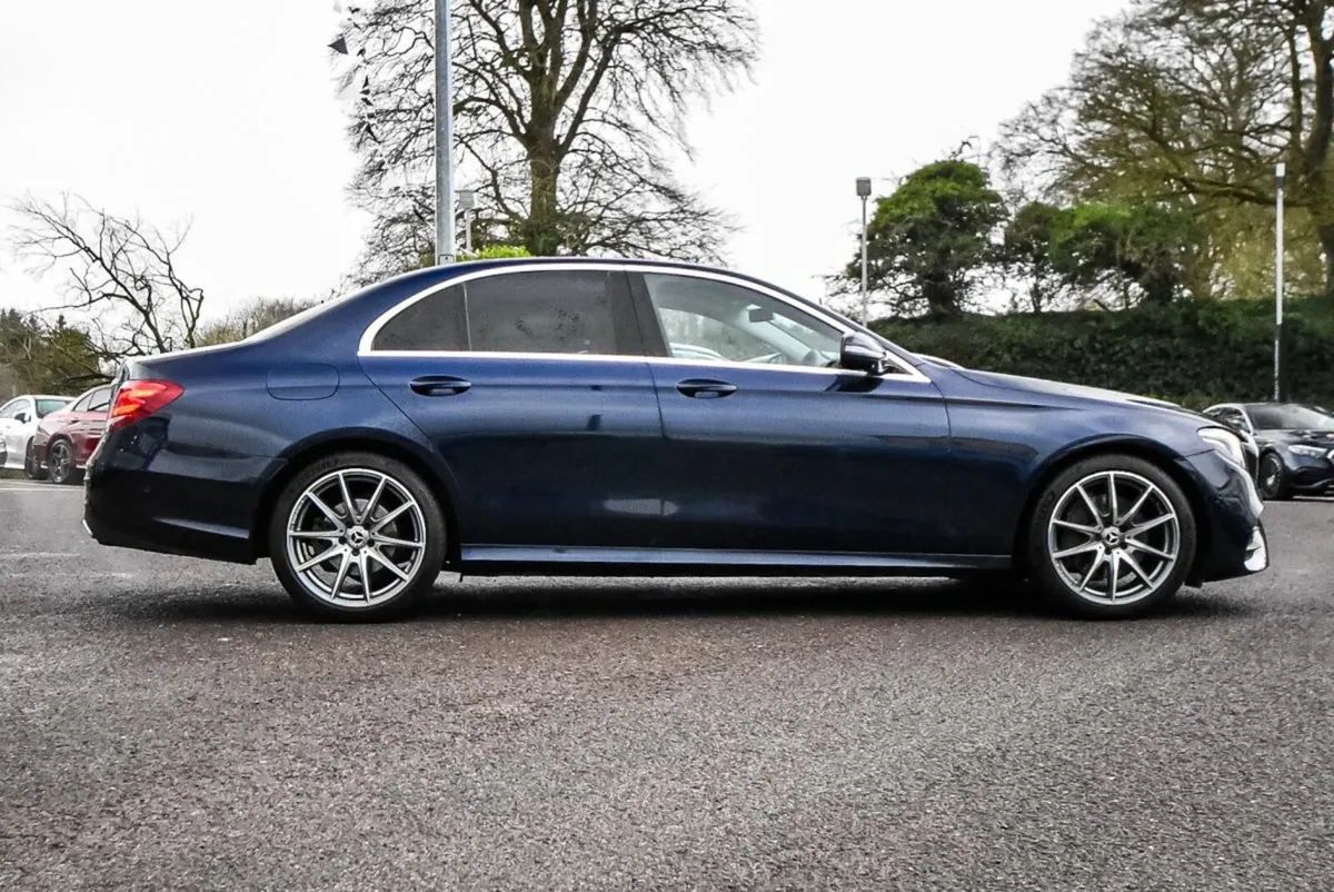 Mercedes-Benz E-Class E220d AMG Premium Edition 19 - Image 4