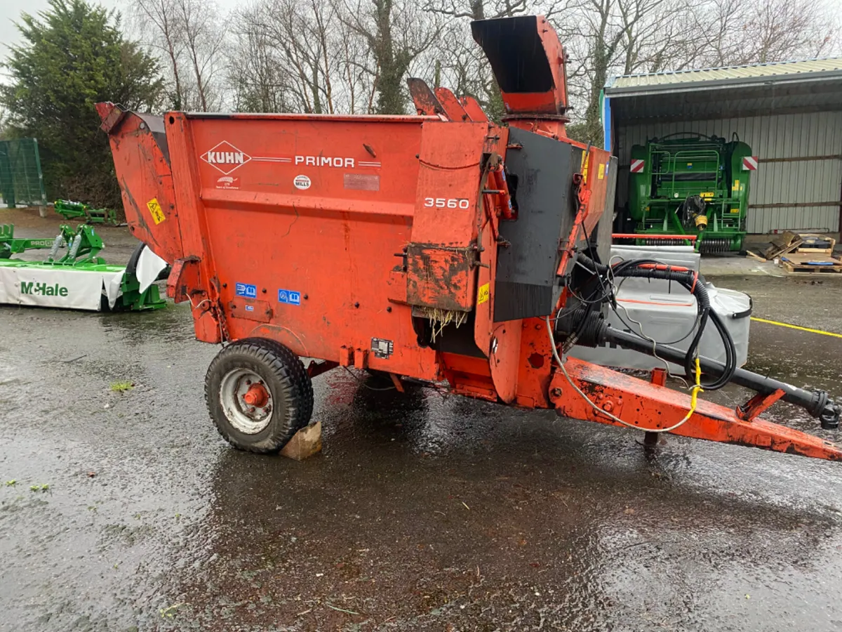 Kuhn Straw blower - Image 1