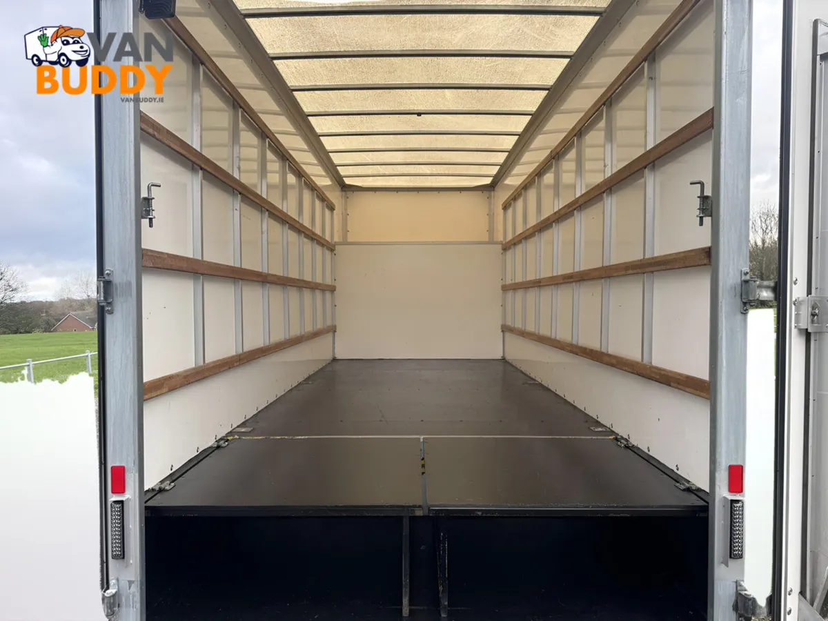 Mercedes-Benz Sprinter Luton Box Van - Image 3