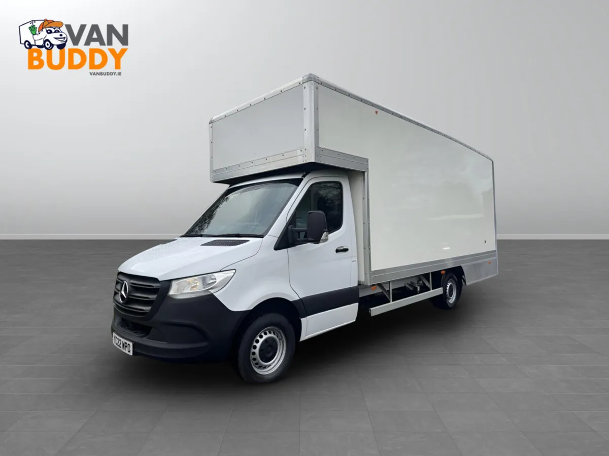 Mercedes-Benz Sprinter Luton Box Van - Image 1