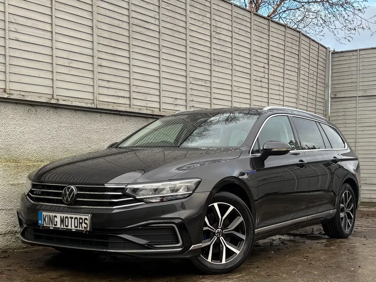 Volkswagen Passat 2022 GTE DSG 215BHP - Image 4