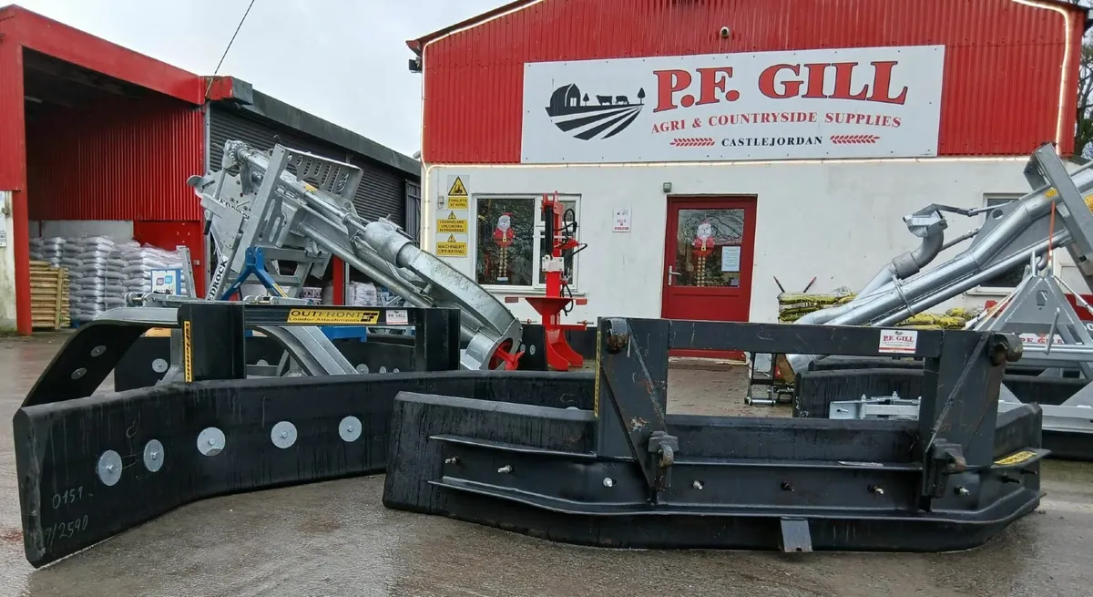 NEW AND S/H FLEMING LOADER  MOUNTED YARD SCRPAERS - Image 1