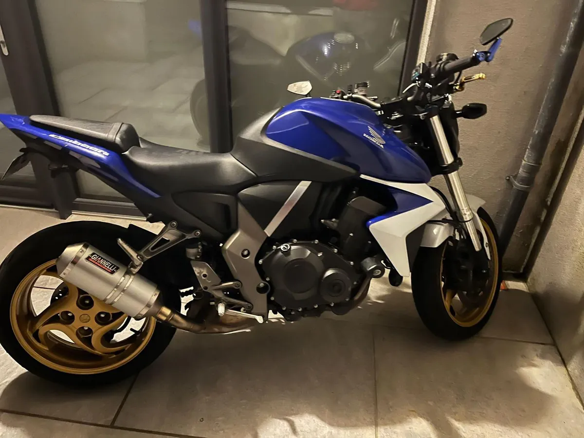 Honda CB 1000 Ra-d (2010) with low mileage. - Image 3