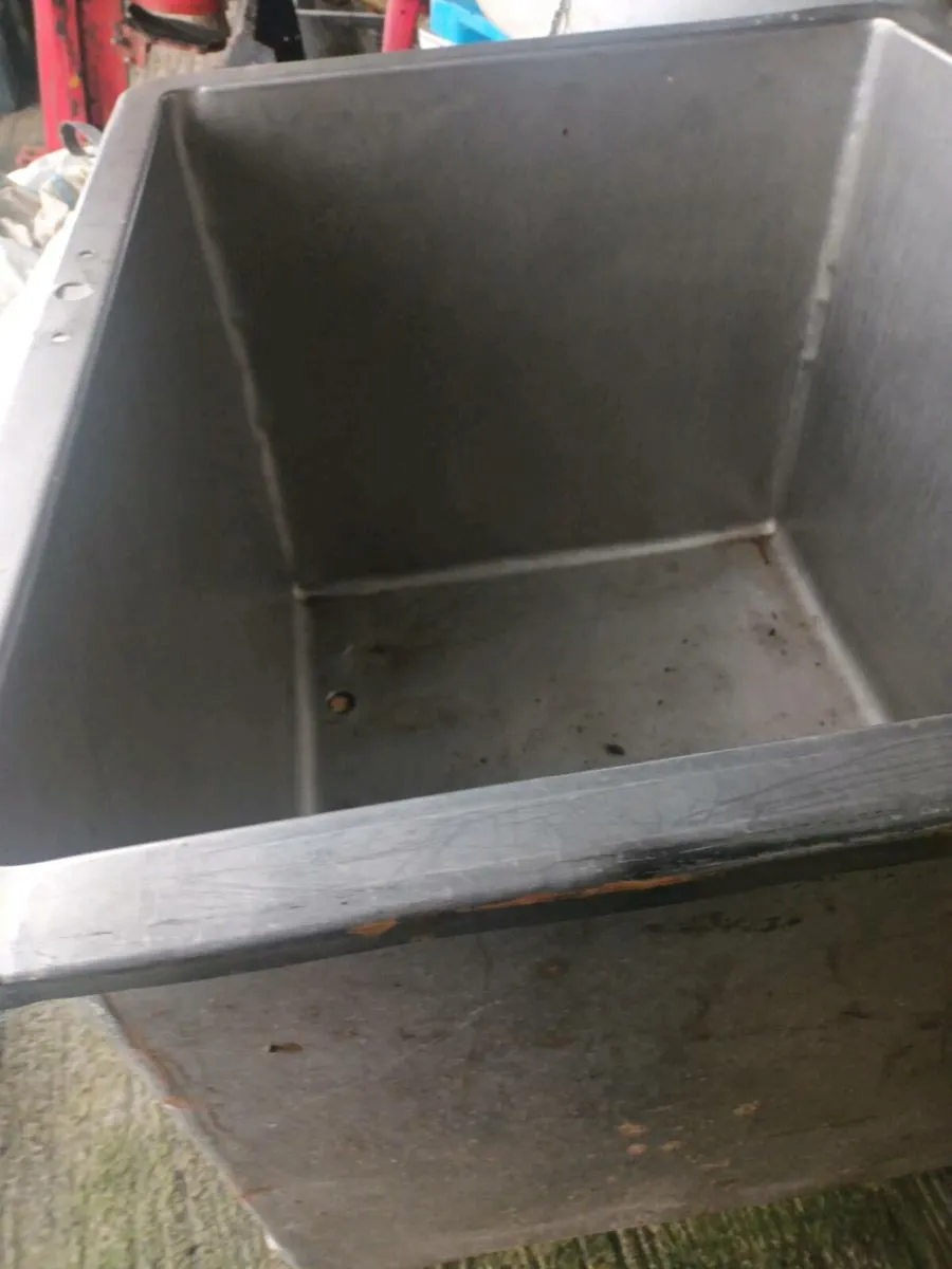 Meal Bin and Feed Troughs - Image 1