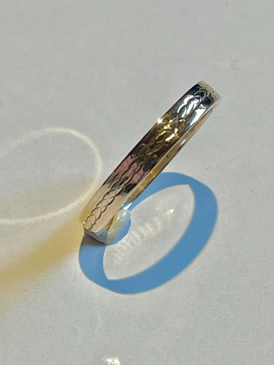 9ct Gold Ring - Image 2