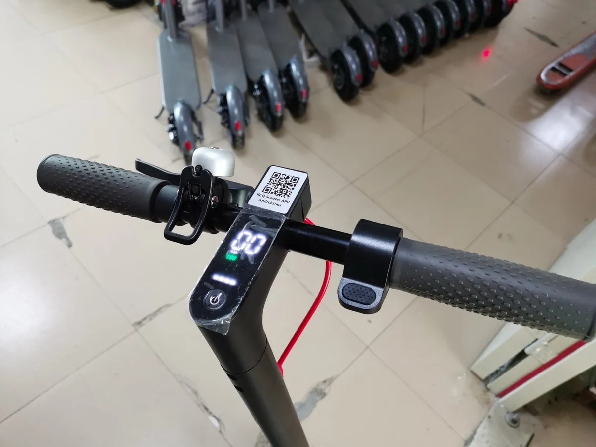 (NEW) 350w Electric Scooters - Clearance - Image 2