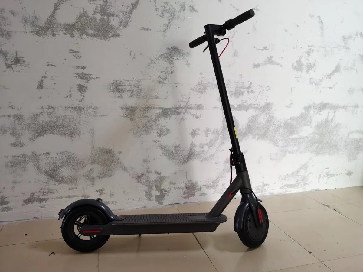 (NEW) 350w Electric Scooters - Clearance - Image 3