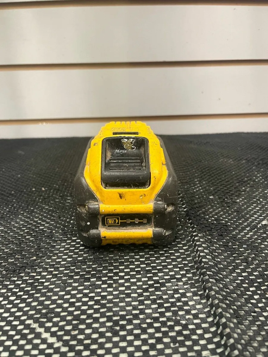 DeWalt 54V 9 AH Battery - Image 3
