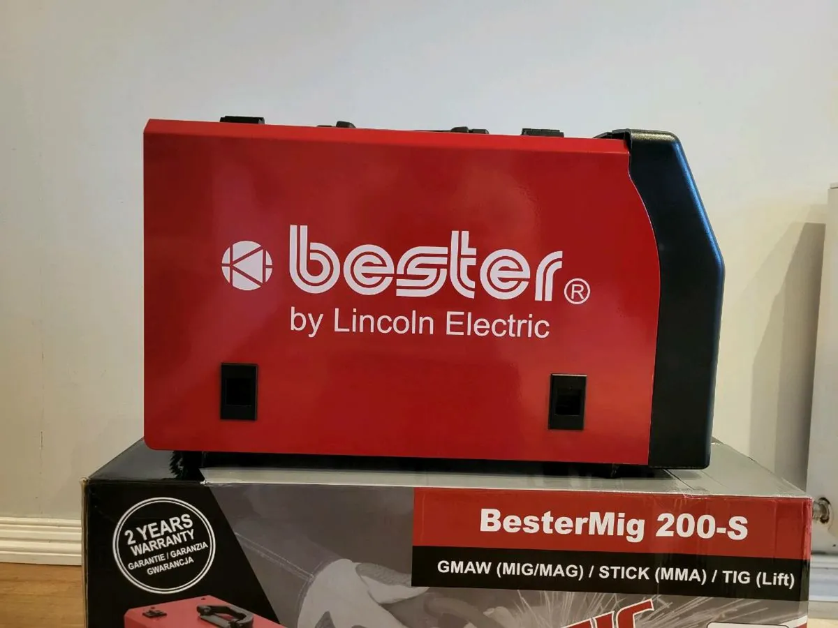 Lincoln's Mig 200-S Welder  Mig Mag/Tig/Mma 3in1 - Image 2